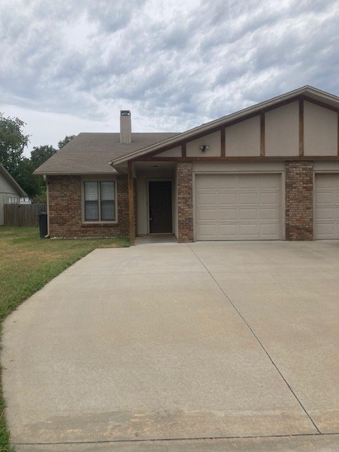 property at 3407 W Wood St