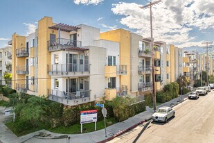 The Woodbridge in Studio City, CA - Building Photo