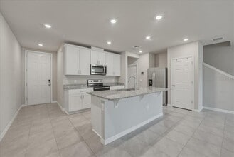 2555 Sweet Viburnum Wy in Ocoee, FL - Building Photo - Building Photo