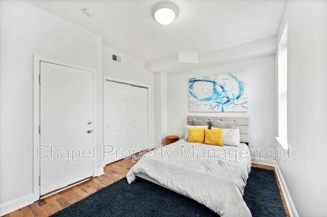 property at 3209 W Montgomery Ave