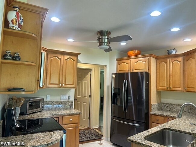 9874 Campbell Cir in Naples, FL - Foto de edificio - Building Photo