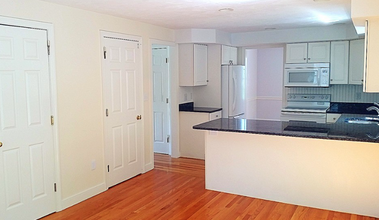 8 Baker Ave in Lexington, MA - Building Photo - Building Photo
