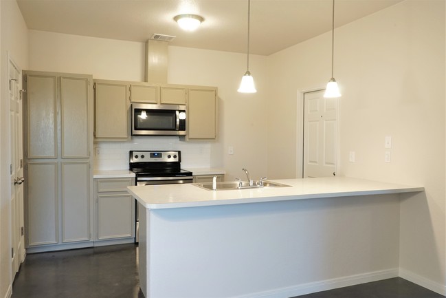128 E Ball Rd in Harker Heights, TX - Building Photo - Building Photo