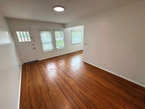 475-479 S Evergreen Dr in Ventura, CA - Building Photo - Building Photo