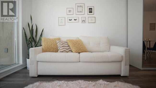 21 Grand Magazine St in Toronto, ON - Building Photo - Building Photo