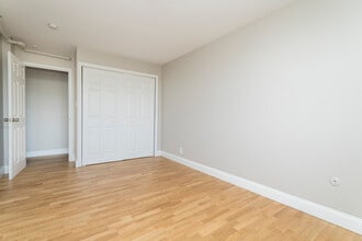 1424 Columbia Rd, Unit #8D in Boston, MA - Building Photo - Building Photo