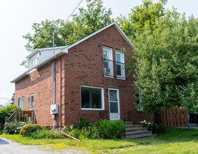189 Rue Napoléon-Groulx in Gatineau, QC - Building Photo - Building Photo