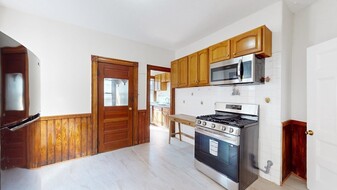 63 Bakersfield St, Unit 2 Apartamentos