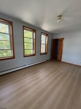 728 3rd Ave in Lyndhurst, NJ - Building Photo - Building Photo