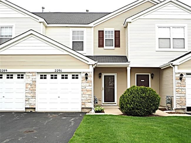 property at 2291 Flagstone Ln