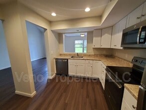 66 Plaza Ave in Rensselaer, NY - Building Photo - Building Photo