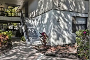 9 Tarragona Ct in St. Augustine, FL - Building Photo