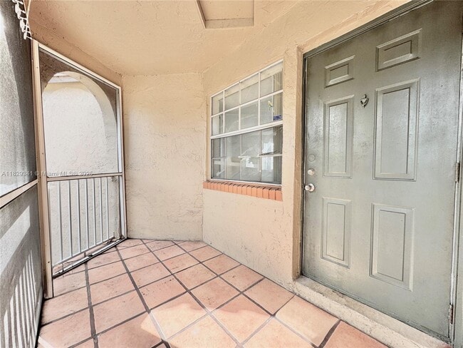 8734 SW 3rd St in Pembroke Pines, FL - Building Photo - Building Photo