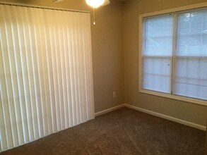 180 Tudor Downs Rd in Winston-Salem, NC - Building Photo - Building Photo