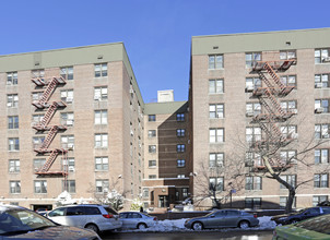 The Mews at Roosevelt in Flushing, NY - Building Photo - Building Photo