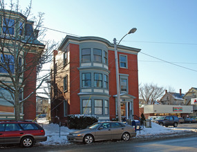 696 Congress St in Portland, ME - Building Photo - Building Photo