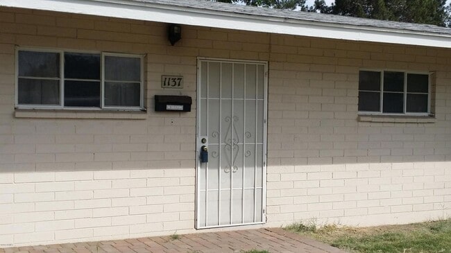 property at 1137 S Judd St