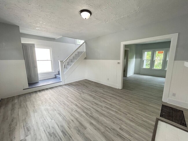 property at 949-951 Ferndale Ave