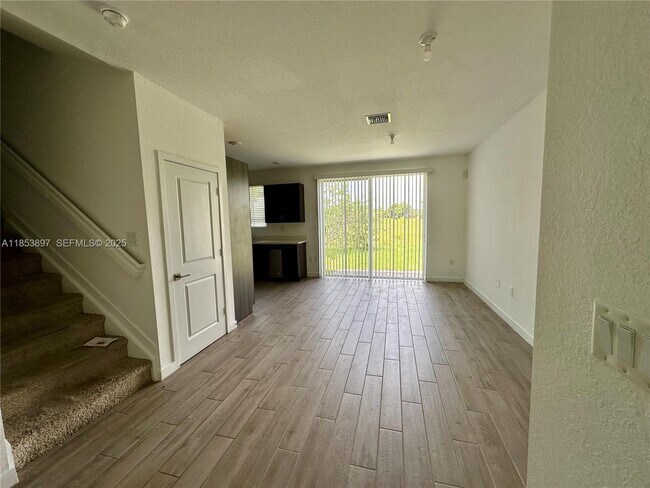 property at 1092 SE 23rd Ave