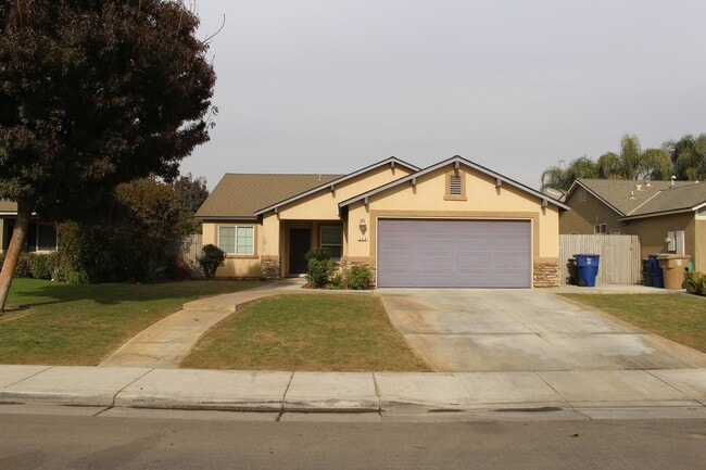 208 Agile Way in Bakersfield, CA - Building Photo - Building Photo