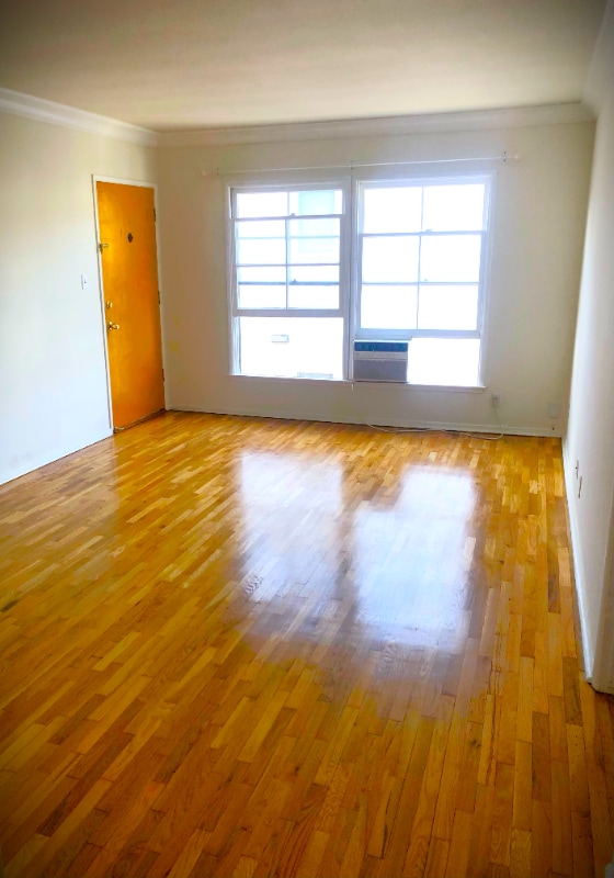 1466 S Sherbourne Dr in Los Angeles, CA - Building Photo - Building Photo