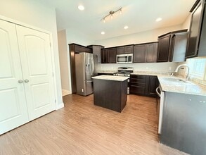 2514 Grey Fox Trail in Bloomington, IL - Building Photo - Building Photo