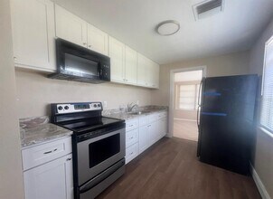 15 Haselton St in Eustis, FL - Building Photo - Building Photo