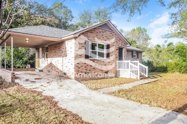 117 Miranda Rd in West Columbia, SC - Foto de edificio - Building Photo