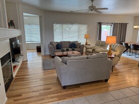 18261 N Summerbreeze Way in Surprise, AZ - Building Photo