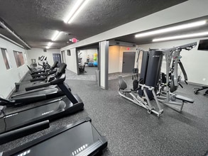 Acres Crossing Apartments in Akron, OH - Building Photo - Building Photo