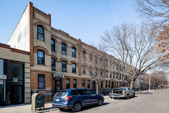 32-70 48th St in Long Island City, NY - Building Photo - Primary Photo