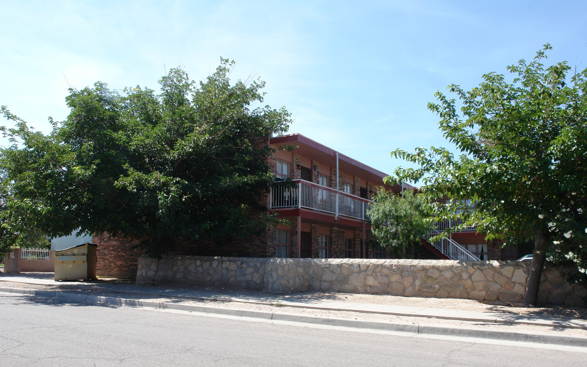 5022 Conley Rd in El Paso, TX - Building Photo