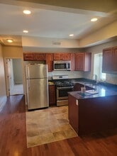 5201 Germantown Ave, Unit Apt 1 in Philadelphia, PA - Foto de edificio - Building Photo