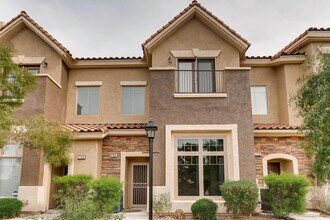 2750 Fountain Ridge Ln in Henderson, NV - Building Photo - Building Photo