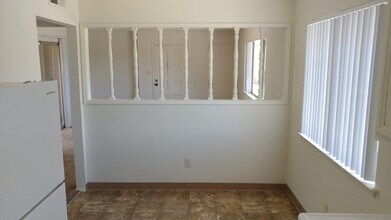 2813 N West Ave in Fresno, CA - Building Photo - Building Photo