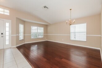 13223 Evening Sunset Ln in Riverview, FL - Foto de edificio - Building Photo