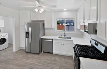 5728 Hazelbrook Ave in Lakewood, CA - Building Photo - Building Photo