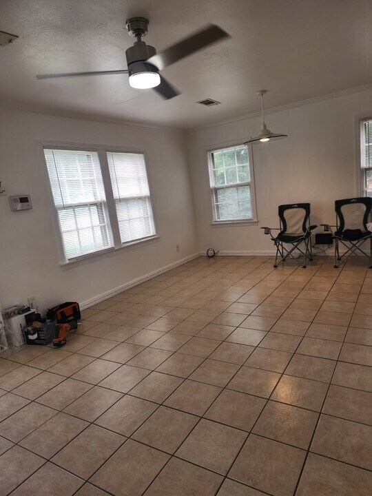 1110 Greenlee St in Denton, TX - Foto de edificio