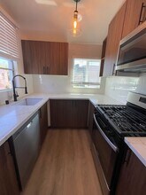 1451 16th St-Unit -A in Oakland, CA - Building Photo - Building Photo