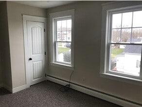 5 Greystone Ave in Webster, MA - Building Photo - Building Photo