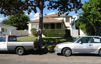 1321 Orange Grove Ave in Glendale, CA - Building Photo - Building Photo