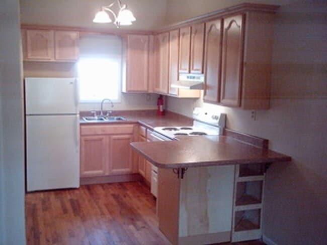 property at 648 E 2nd St