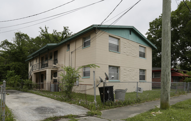 1615 Tyler St in Jacksonville, FL - Foto de edificio - Building Photo