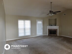 6198 Braybourne Main in Olive Branch, MS - Foto de edificio - Building Photo