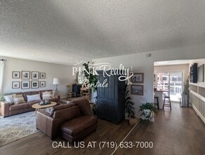 3230 Breckenridge Dr W in Colorado Springs, CO - Building Photo - Building Photo