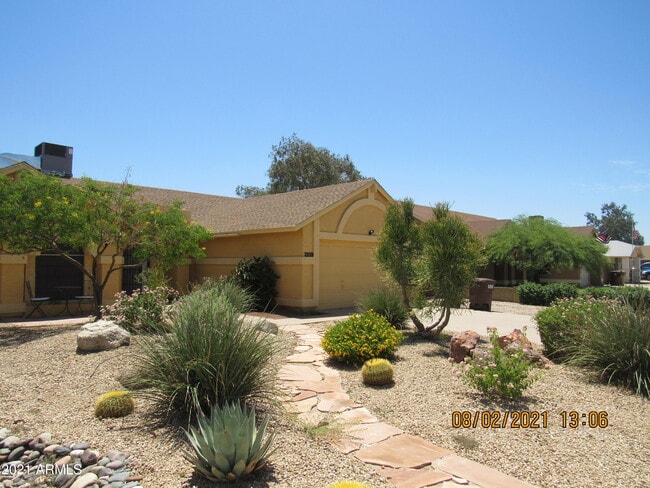 property at 7209 W Paradise Dr