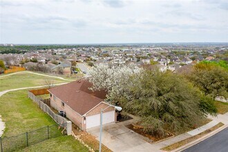 3807 Eagles Nest St in Round Rock, TX - Building Photo - Building Photo