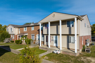 Vanderbilt Townhomes in Mount Morris, MI - Building Photo - Primary Photo