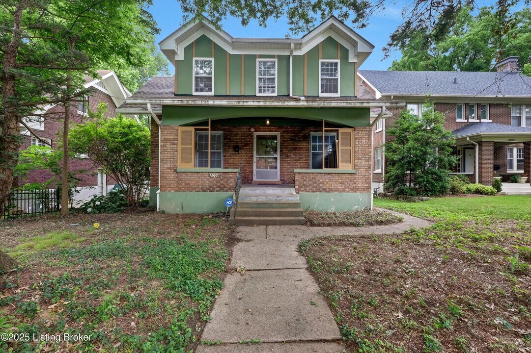 2059 Alta Ave in Louisville, KY - Building Photo