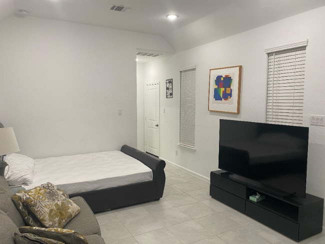 property at 3620 Paloma Fls Ln